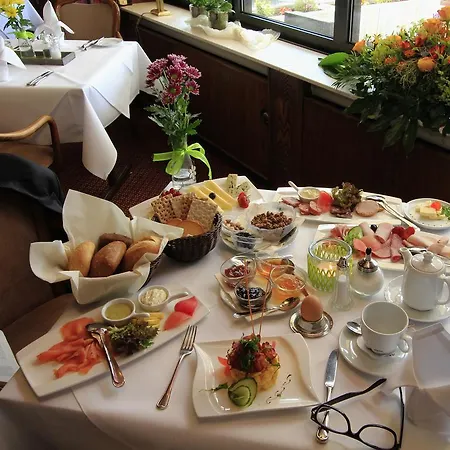 Hotel Porta Westfalica 4*